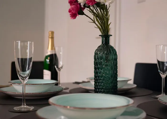 Apartment Stylish For 6 Near International Centre Metro U1 Wien