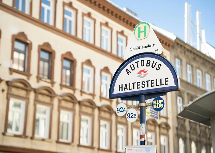 Stylish For 6 Near International Centre Metro U1 Apartment Wien